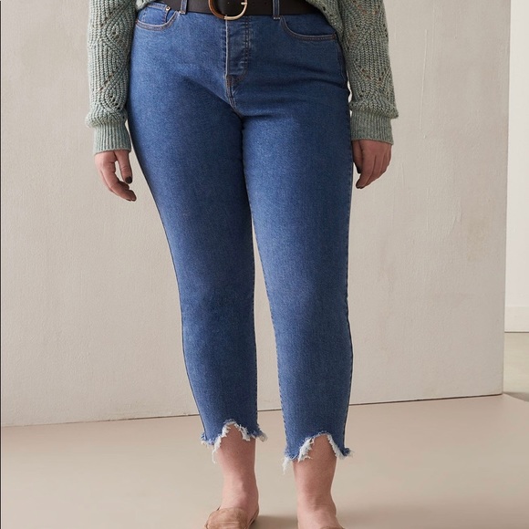 Stretchy High-Waisted Wedgie Skinny Jean - Picture 4 of 4